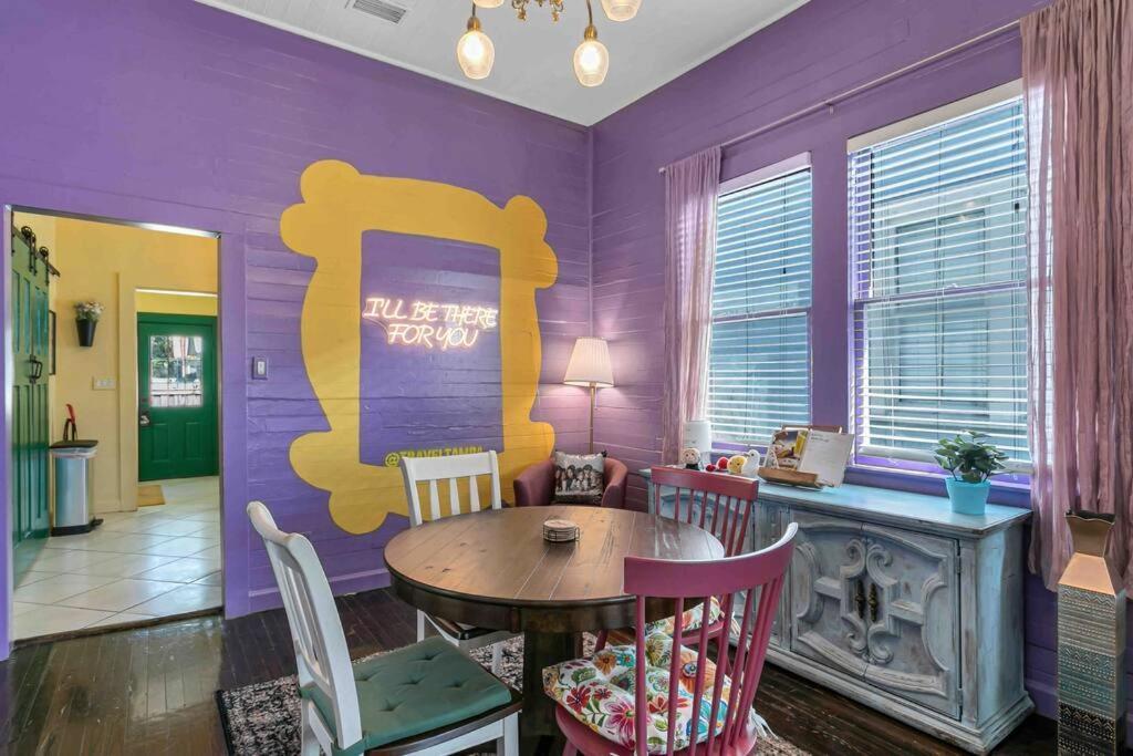 Friends Airbnb Themed 2Bed 2Bath Walkable To All Of Ybor Tampa Eksteriør billede