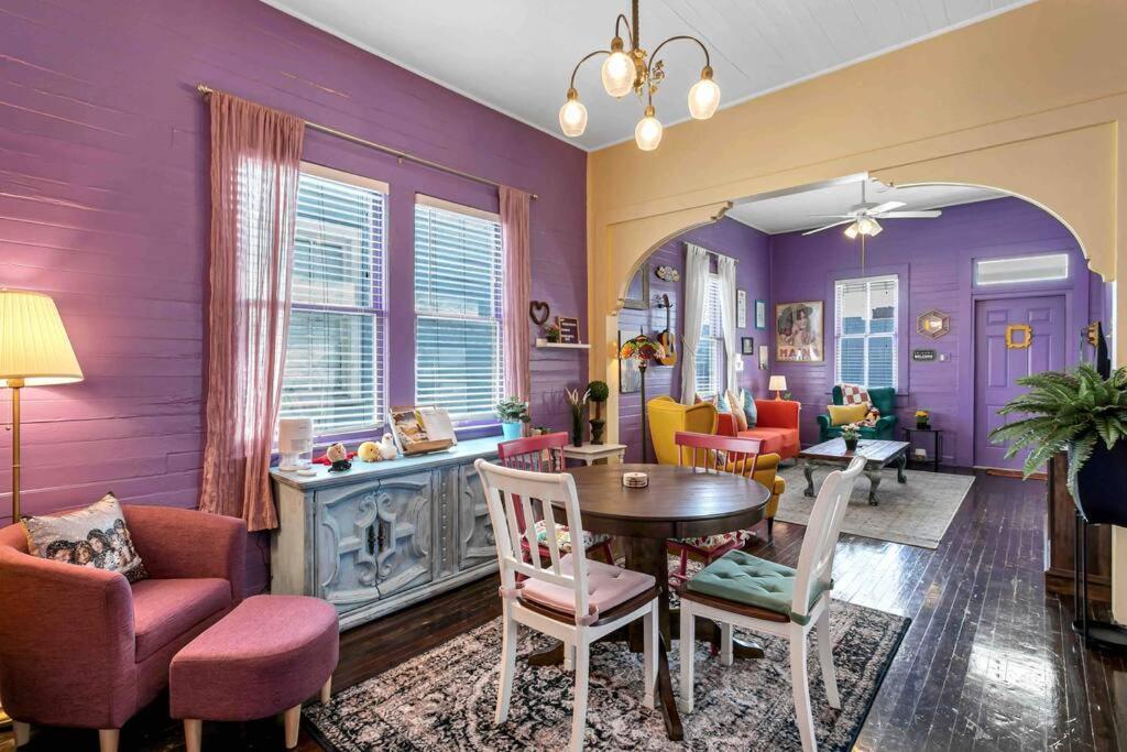 Friends Airbnb Themed 2Bed 2Bath Walkable To All Of Ybor Tampa Eksteriør billede