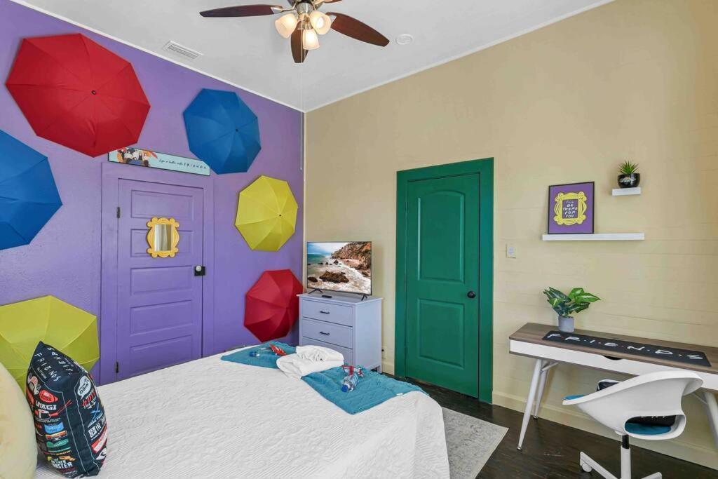 Friends Airbnb Themed 2Bed 2Bath Walkable To All Of Ybor Tampa Eksteriør billede